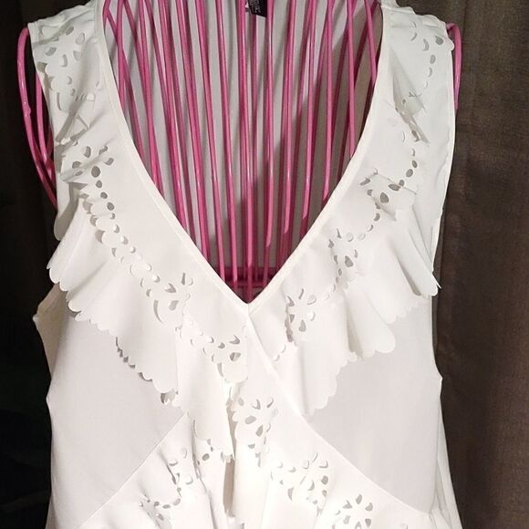 Spense White Lacy Ruffled sleeveless blouse - Picture 4 of 6